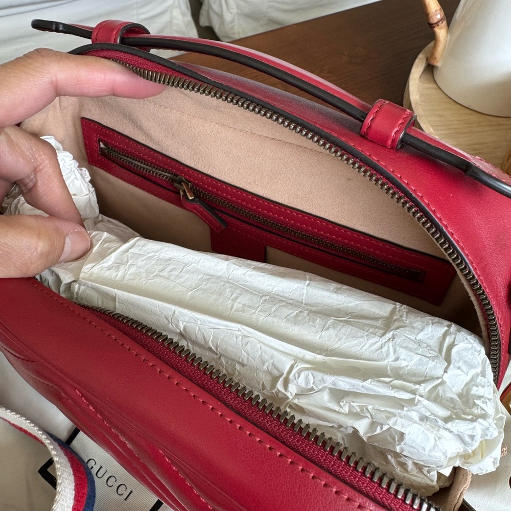 Gucci Red Crossbody Bag with Chevron Quilting - Picture 10 of 16